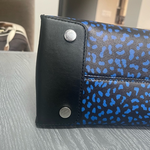 Michael Kors Mercer Saffiano Leather Tote top handle Handbag - Picture 5 of 11